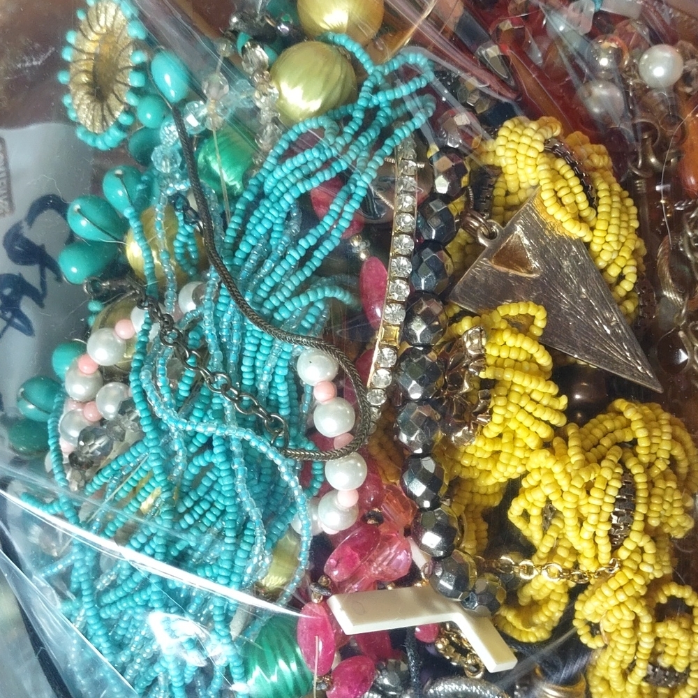 Last Chance! Crafters Jewelry Blow Out sale! FULL 4 lbs of everything! BLOW OUT - Picture 2 of 10